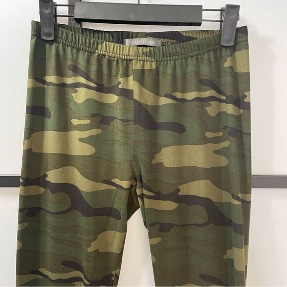 [s] Suzy Shier Soft Everyday Green, Black & Tan Camo Leggings Women’s - Picture 8 of 15